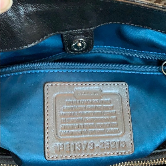 Coach Madison Kimberly Carryall - Picture 6 of 10